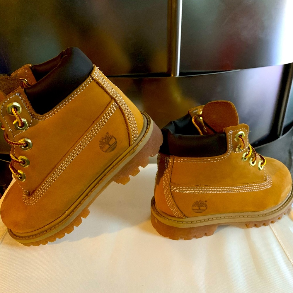 (SOLD)Timberland Boot